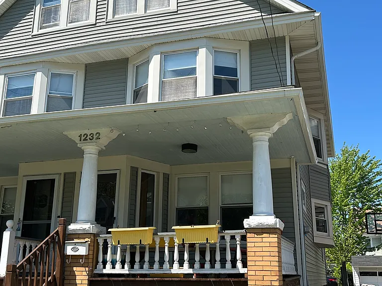 1232 Warren Rd #1232 — Photo 2