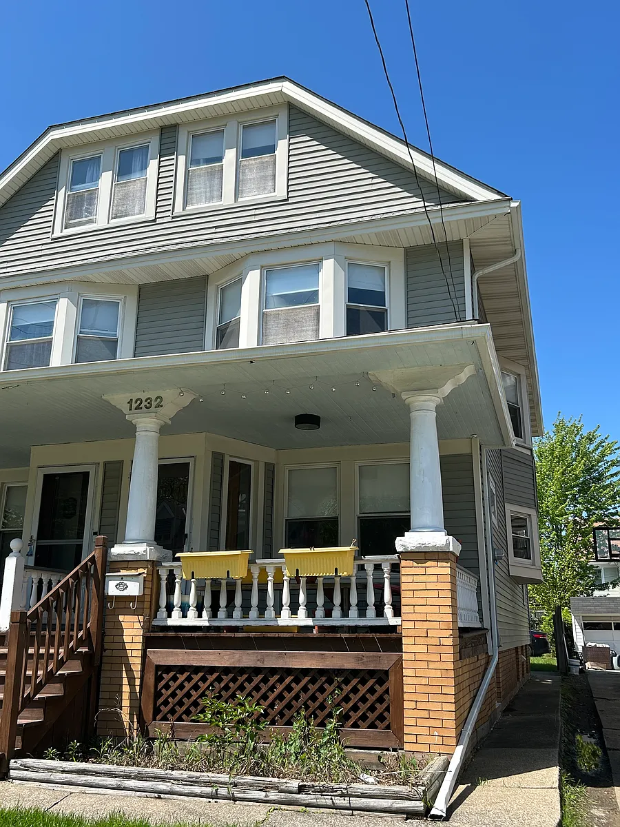 Building Photo - 1232 Warren Rd #1232
