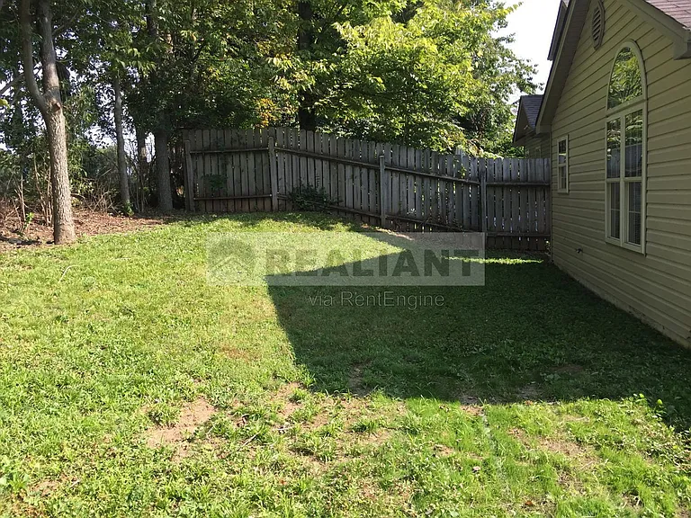 1217 Morning Side Dr — Photo 12