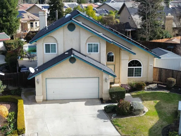 1147 N Carey Ave, Clovis, CA 93611