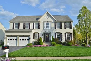 1st image of 23 Boulder Dr