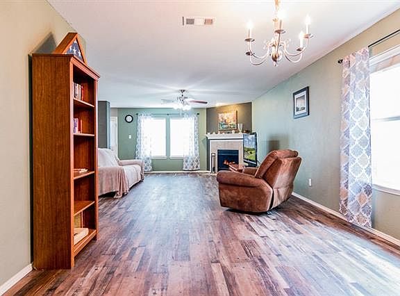 2nd image of 10512 Cochron Dr