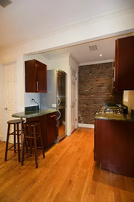 Rented by NYC Holdings Management | media 21