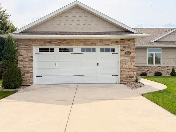 1853 Swan Rd, De Pere, WI 54115