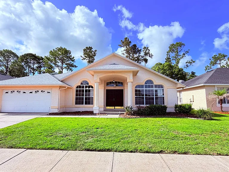 12424 Wilcox Ct — Photo 3