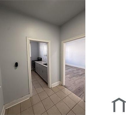 2nd image of 6112 N Broad St #2A
