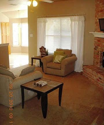 4th image of 1138 Barrymore Ln