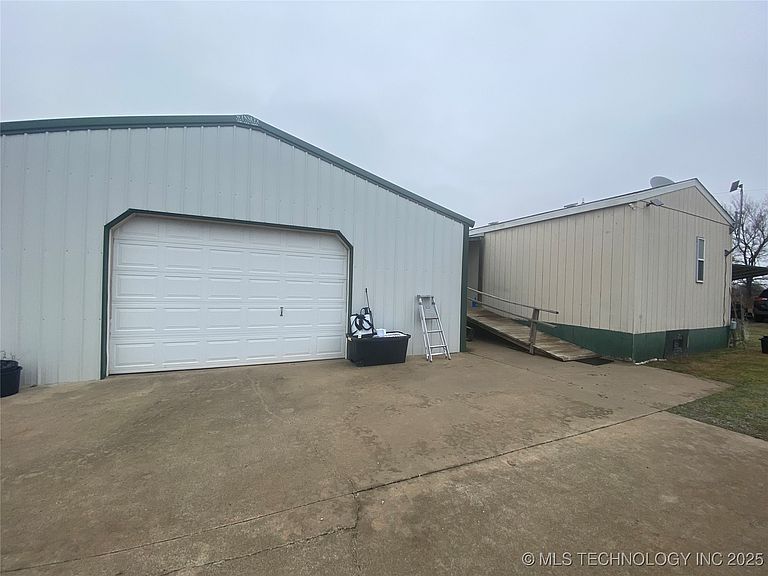 Listing photo 4