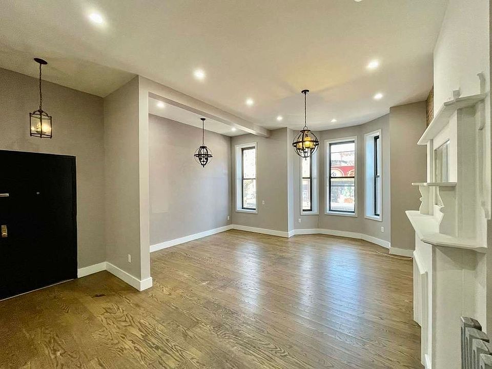 1st image of 1024 Bedford Ave #2