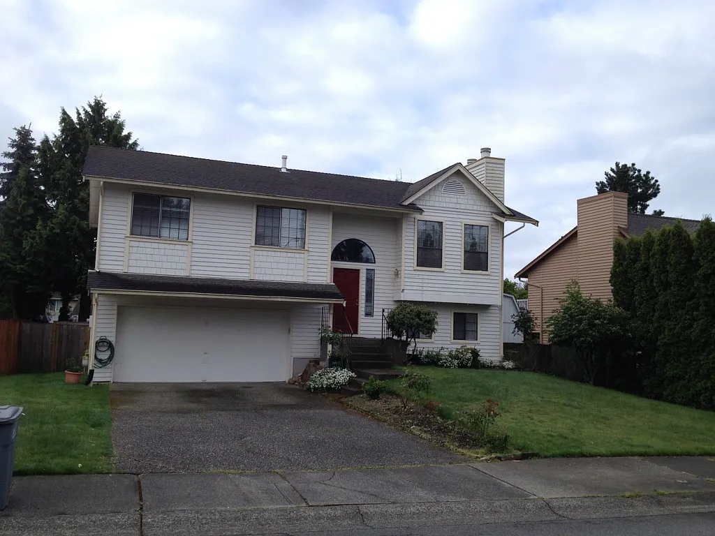 11723 SE 221st St photo 1