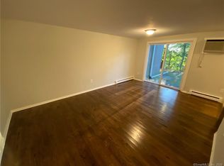 32 Old Foxon Rd #67, New Haven, CT 06513