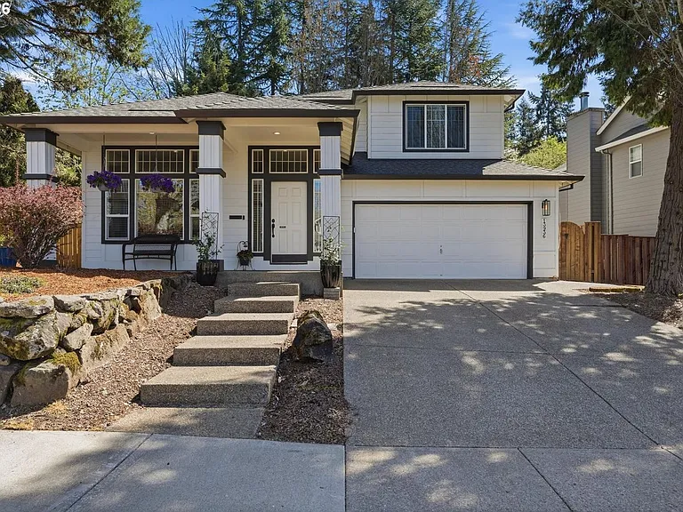13936 SW Uplands Dr — Photo 1