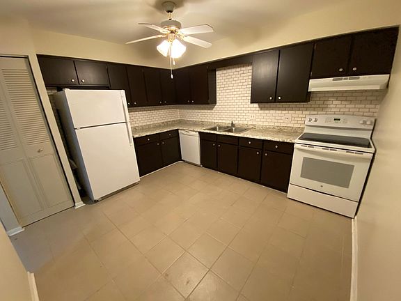 5th image of 2411 Ogden Ave APT 5