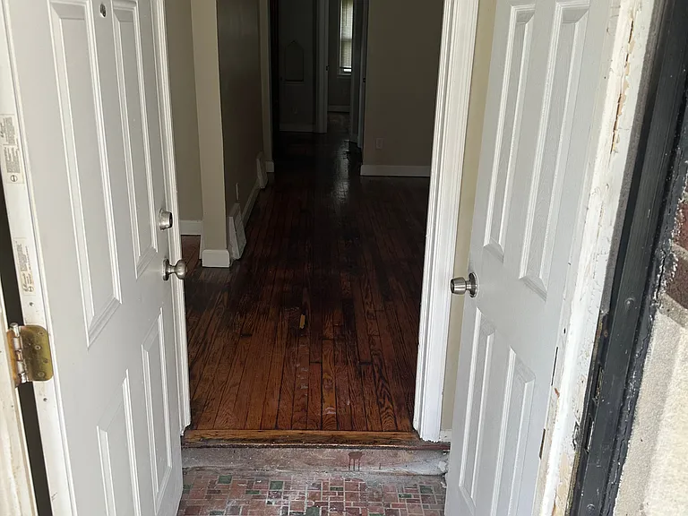 9781 Wayburn St — Photo 4