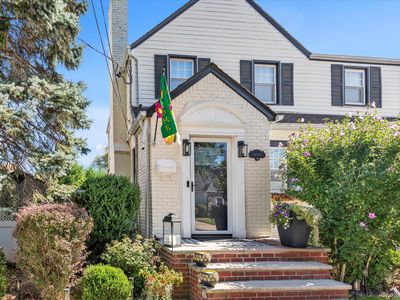 16 Farnum Street, Lynbrook, NY, 11563