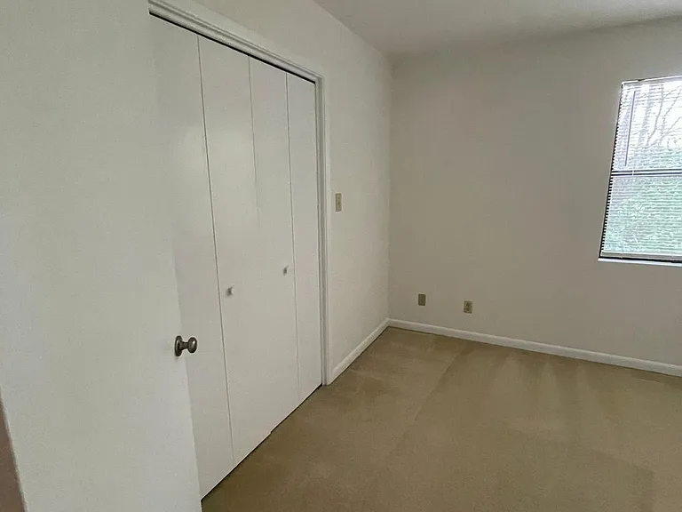 128 Beechwood Dr — Photo 12