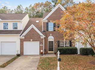 10805 Pendragon Pl, Raleigh, NC 27614