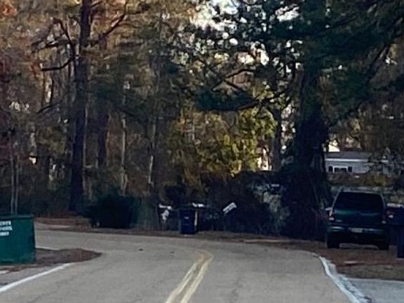 Exterior Neighborhood (street photo)