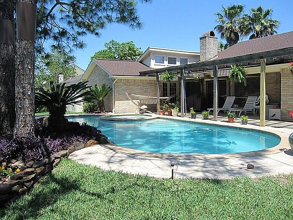 3rd image of 3022 Cypress Point Dr