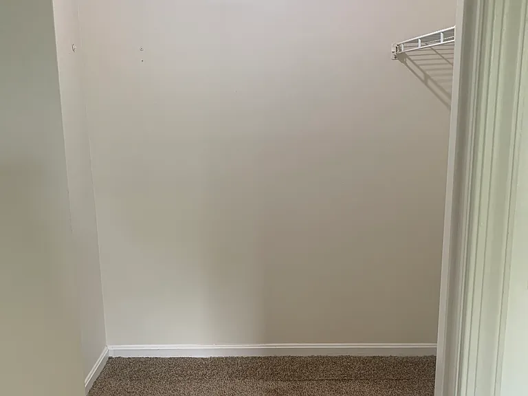 Master bedroom Walk in closet