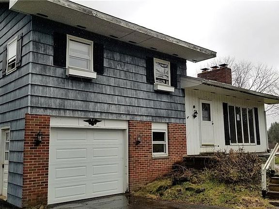 3rd image of 469 Valerie Ln