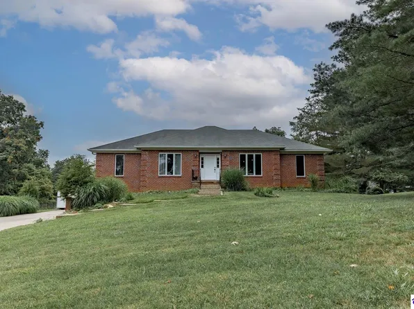 27 Floradora Dr, Brandenburg, KY 40108
