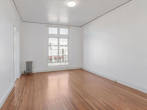 4th image of 2811 California St APT 12