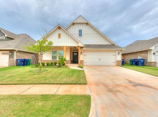 18412 Autumn Grove Dr, Edmond, OK 73012