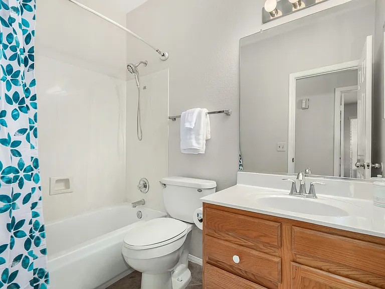 7724 W Topeka Dr — Photo 25