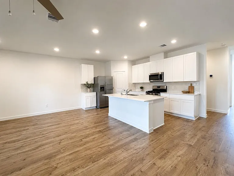 28130 Meadowlark Sky Dr — Photo 2