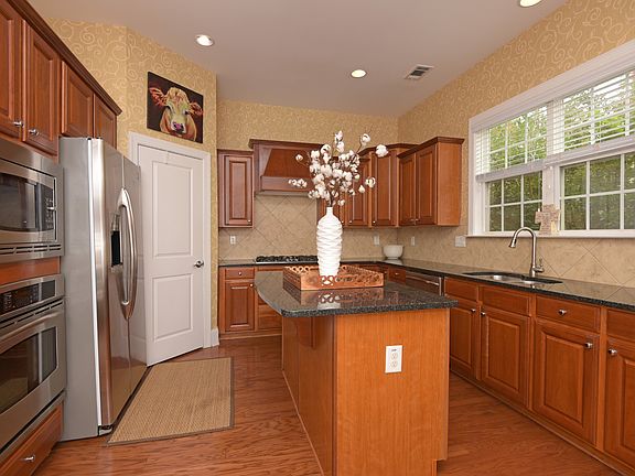 3rd image of 4794 Terramond Ln SE