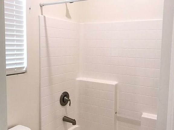 5th image of 21010 Blossom Way