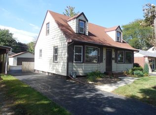 22 N Michigan Ave, Addison, IL 60101