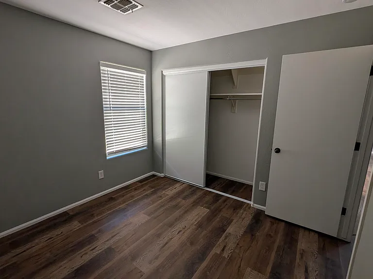 1377 E Pryor Rd — Photo 17