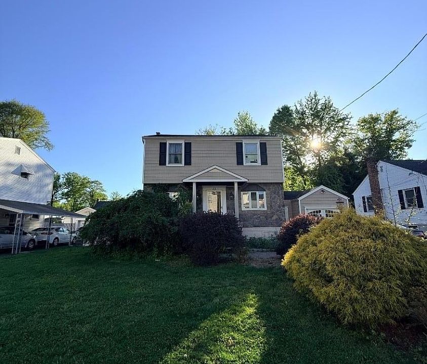 1st image of 33 Park Dr