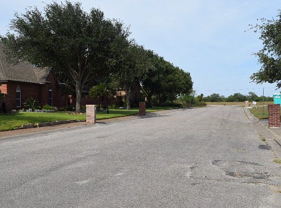 2nd image of 612 Pippin Ln