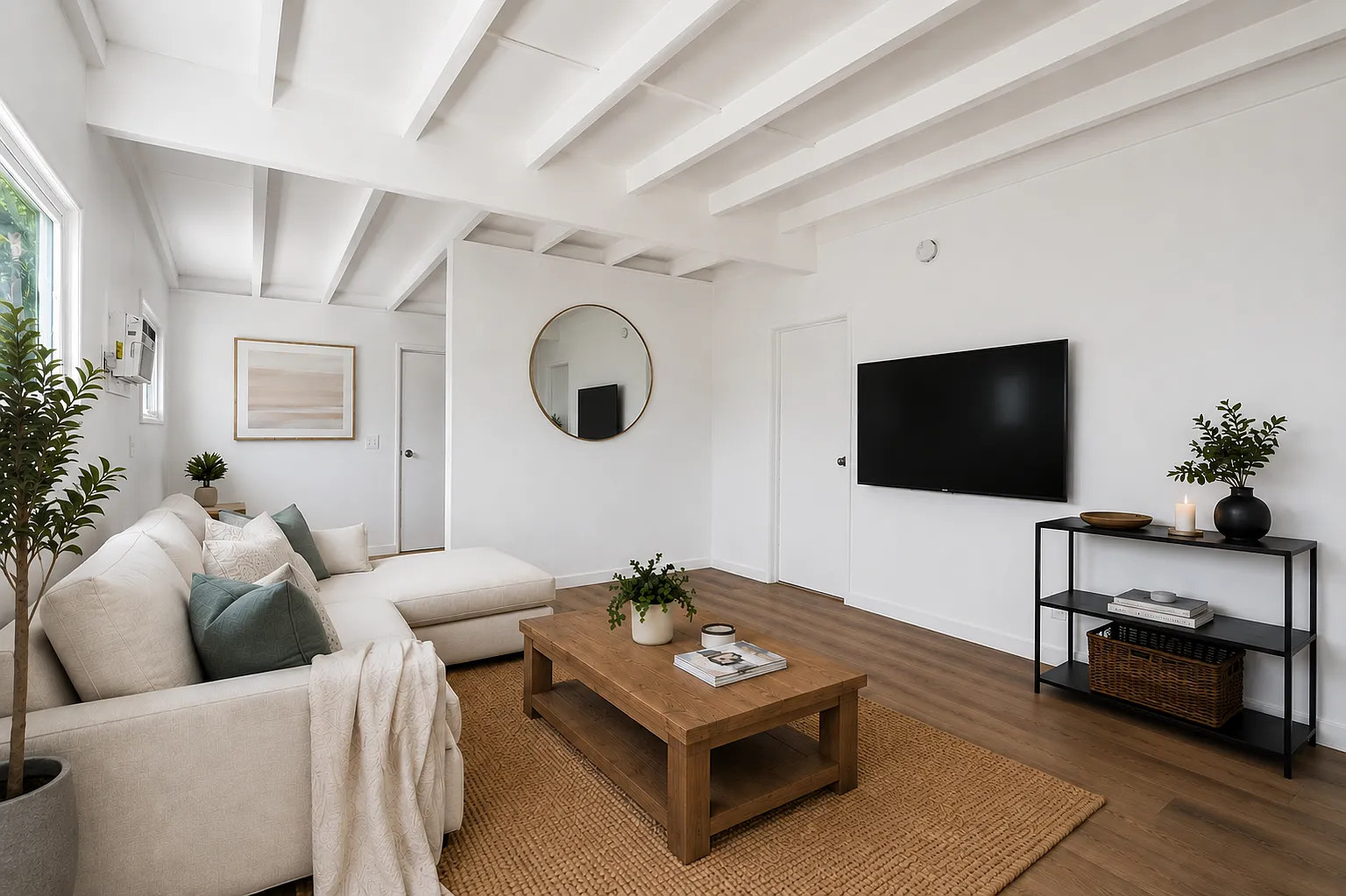 1 bed, 725 sqft, $1,975 — Photo 1
