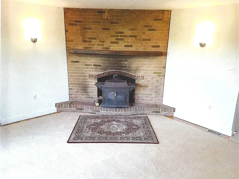 2367 Route 100 — Photo 12