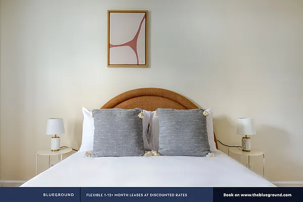 Rented by The Blueground | media 26