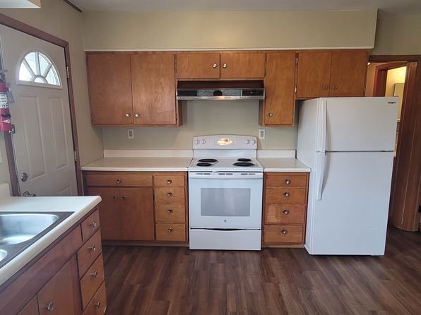 1223 4th St SE APT D