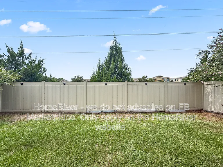 153 Chicago Woods Cir — Photo 22