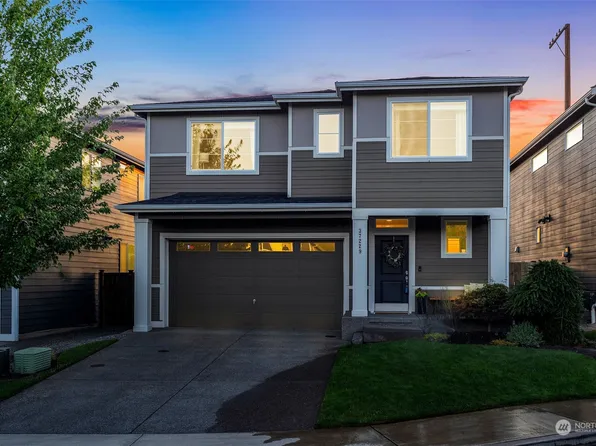 37229 29th Avenue S, Federal Way, WA 98003