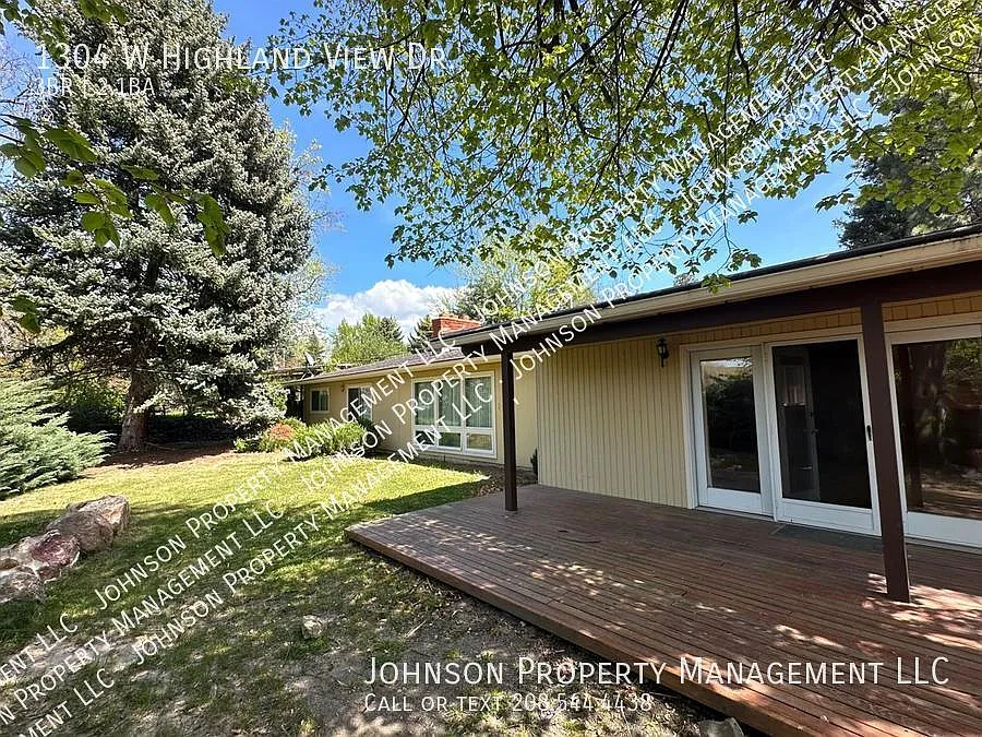 Building Photo - 1304 W Highland View Dr