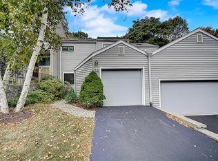 52 Bridle Path Rd, Ossining, NY 10562