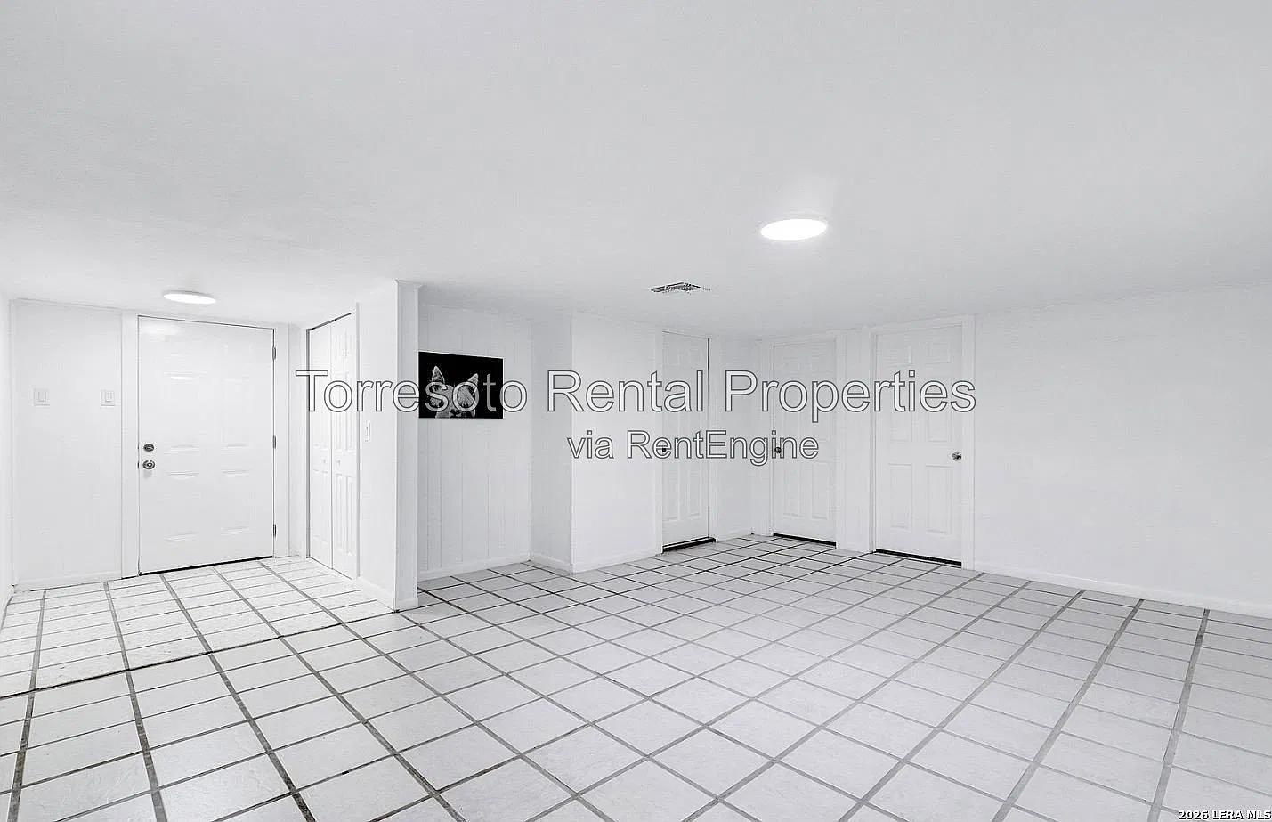4 bed, 2.0 bath, 1500 sqft, $1,800 — Photo 2