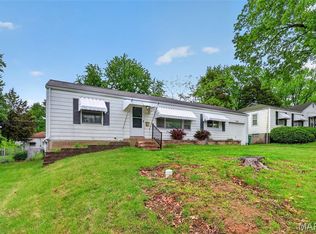 10220 Tappan Dr, Saint Louis, MO 63137