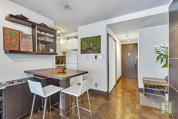 Rented by Halstead Real Estate | media 6