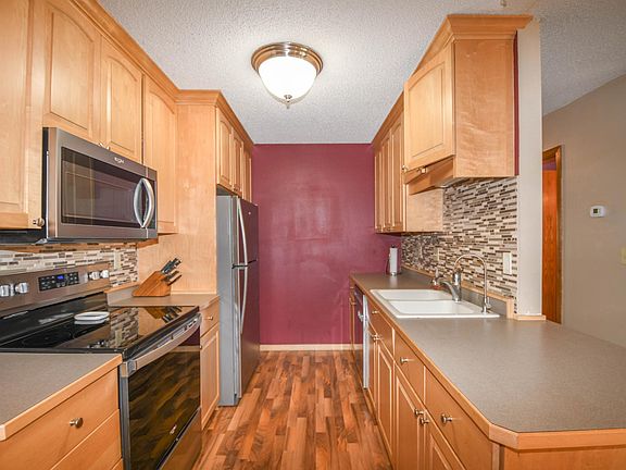 3rd image of 1513 28th Ave S