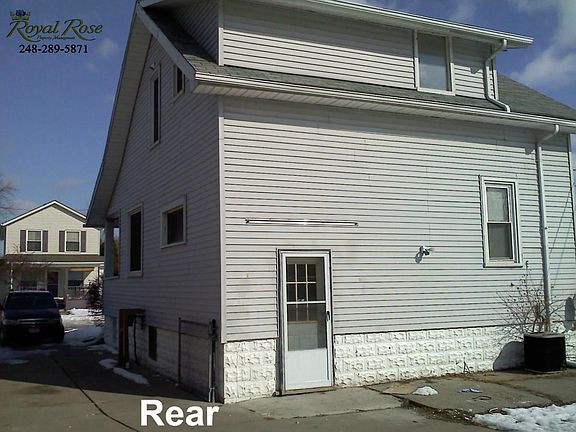 2nd image of 22932 Garfield St