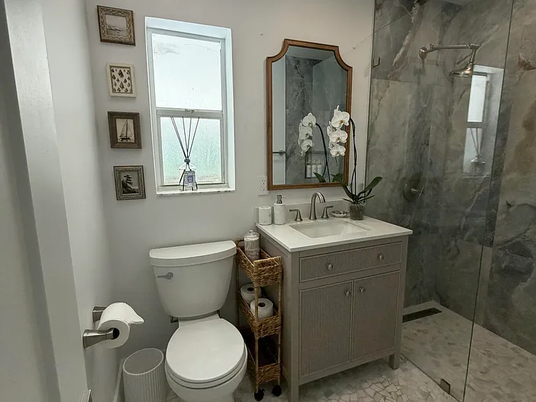 829 Macy St — Photo 13